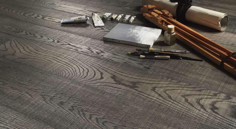 Legno Rovere, Creativo