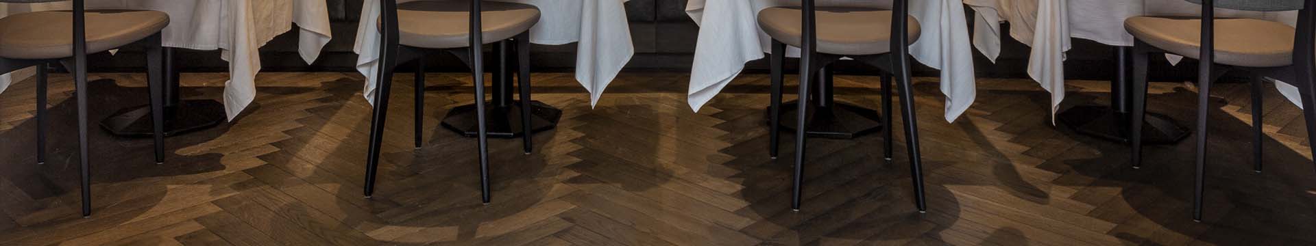 Parquet a spina di pesce: rovere posato all'italiana per il ristorante più antico di Udine 