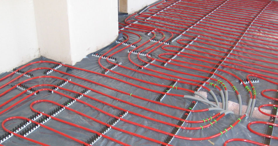 Installation on a heating screed